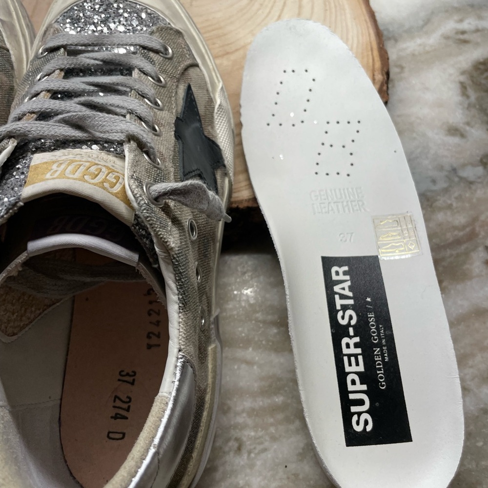 Golden Goose Superstars Sz 37 - Picture 6 of 7